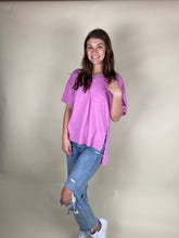 Load image into Gallery viewer, Front Pocket Raw Edge Boyfriend Tee ~ Mauve
