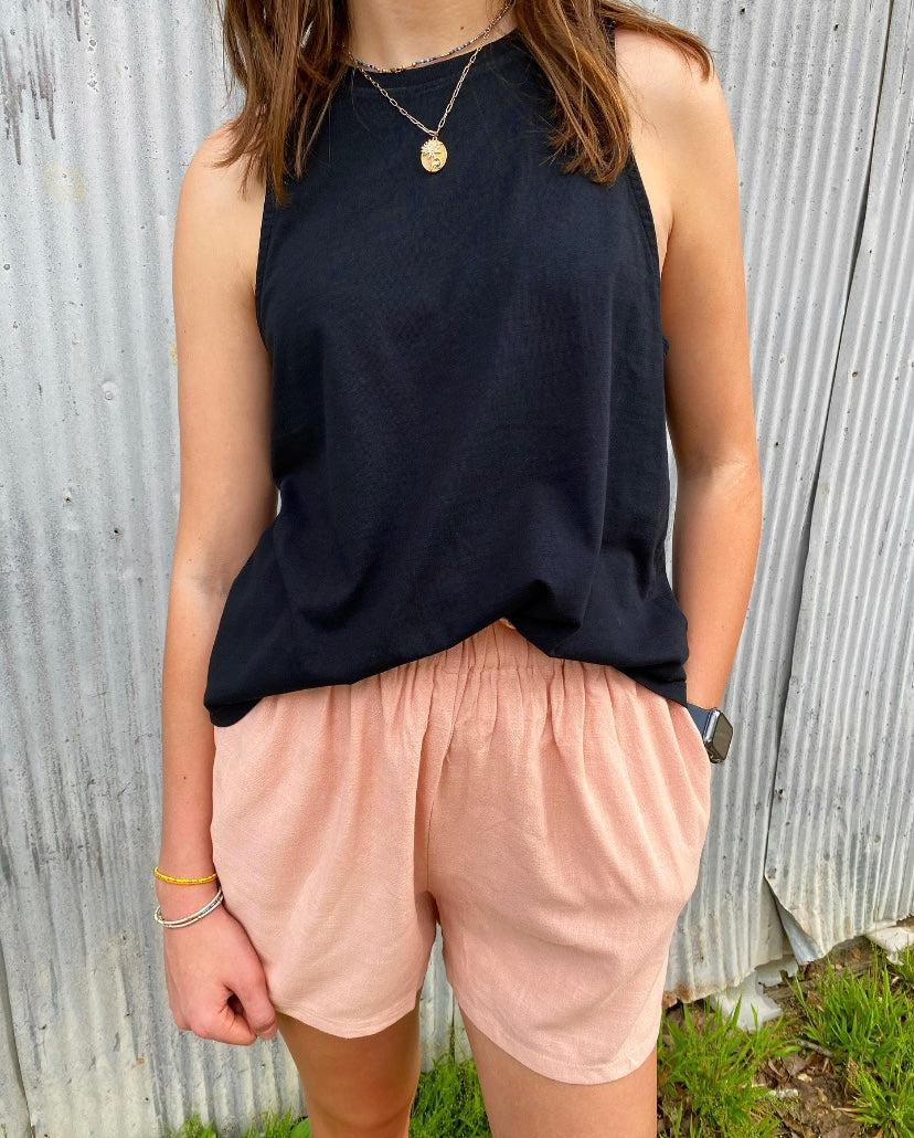 Darling Attitude Linen Shorts