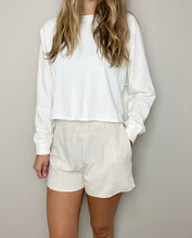 Load image into Gallery viewer, Darling Attitude Oatmeal Linen Shorts
